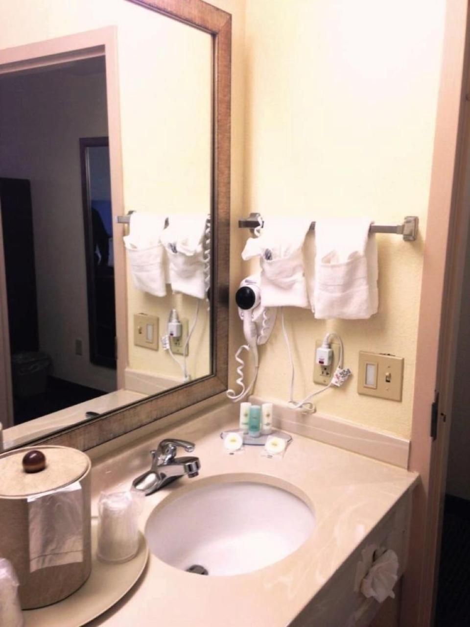 Comfort Inn & Suites Ft.Jackson Maingate