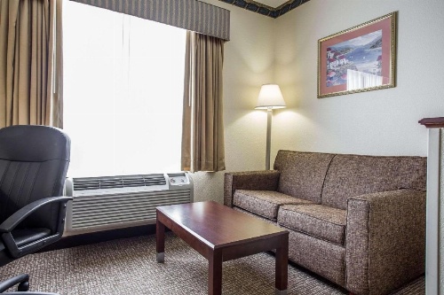 Comfort Inn & Suites Ft.Jackson Maingate image 12